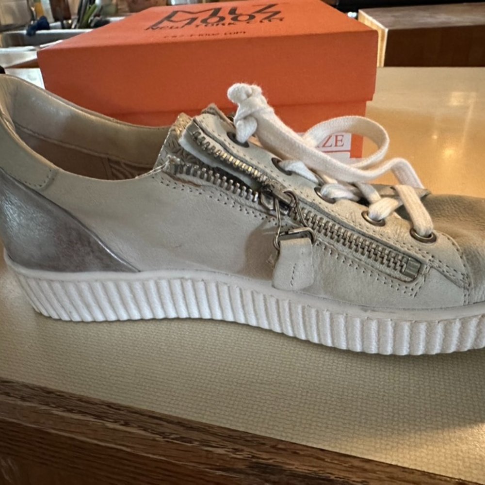Miz Mooz Sneakers